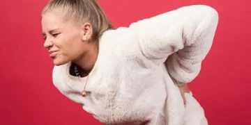 ألم منتصف الصدر والظهر