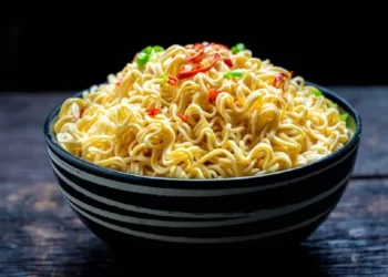 أضرار الإندومي