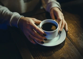 هل القهوة تؤثر على جرثومة المعدة؟